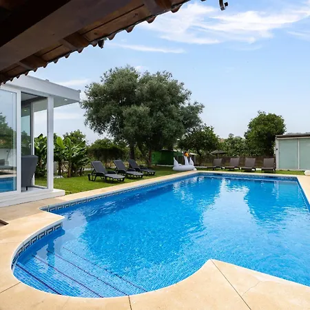 בית נופש Isabel Private Pool & By Aora Humera