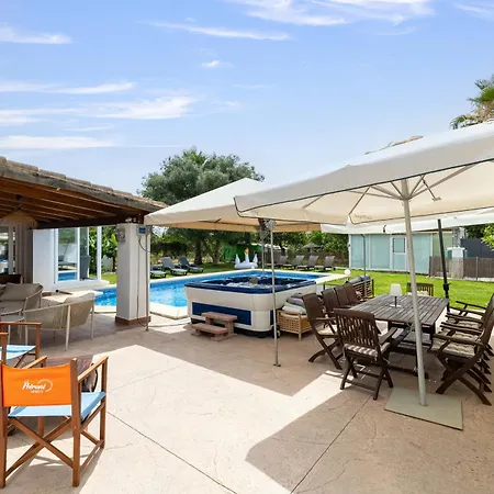 Isabel Private Pool & By Aora *